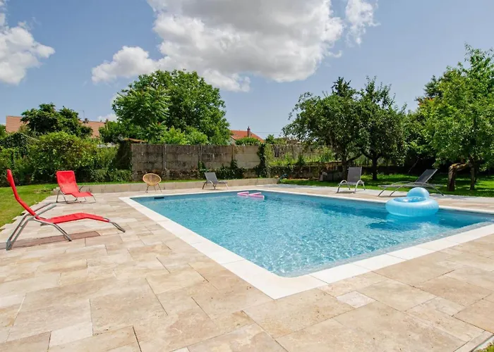 Holiday home La Remise De Tatanne *